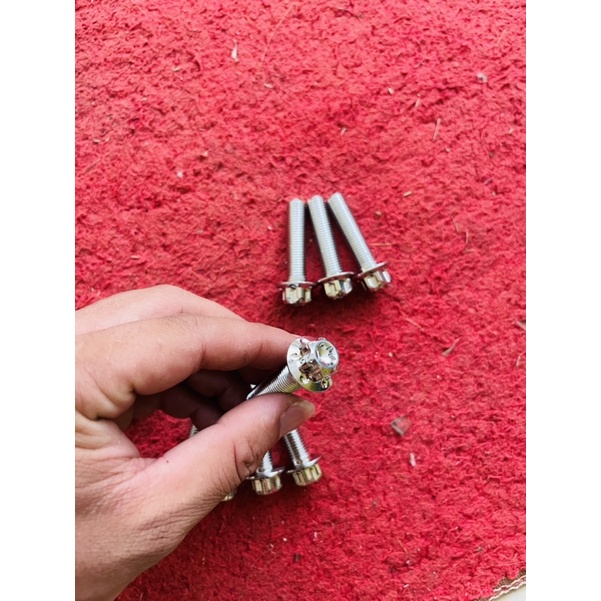 Ốc Salaya 10li40 Gắn Chân Thụt Gắp Futude Pát Heo Các Vị Trị Trên Xe