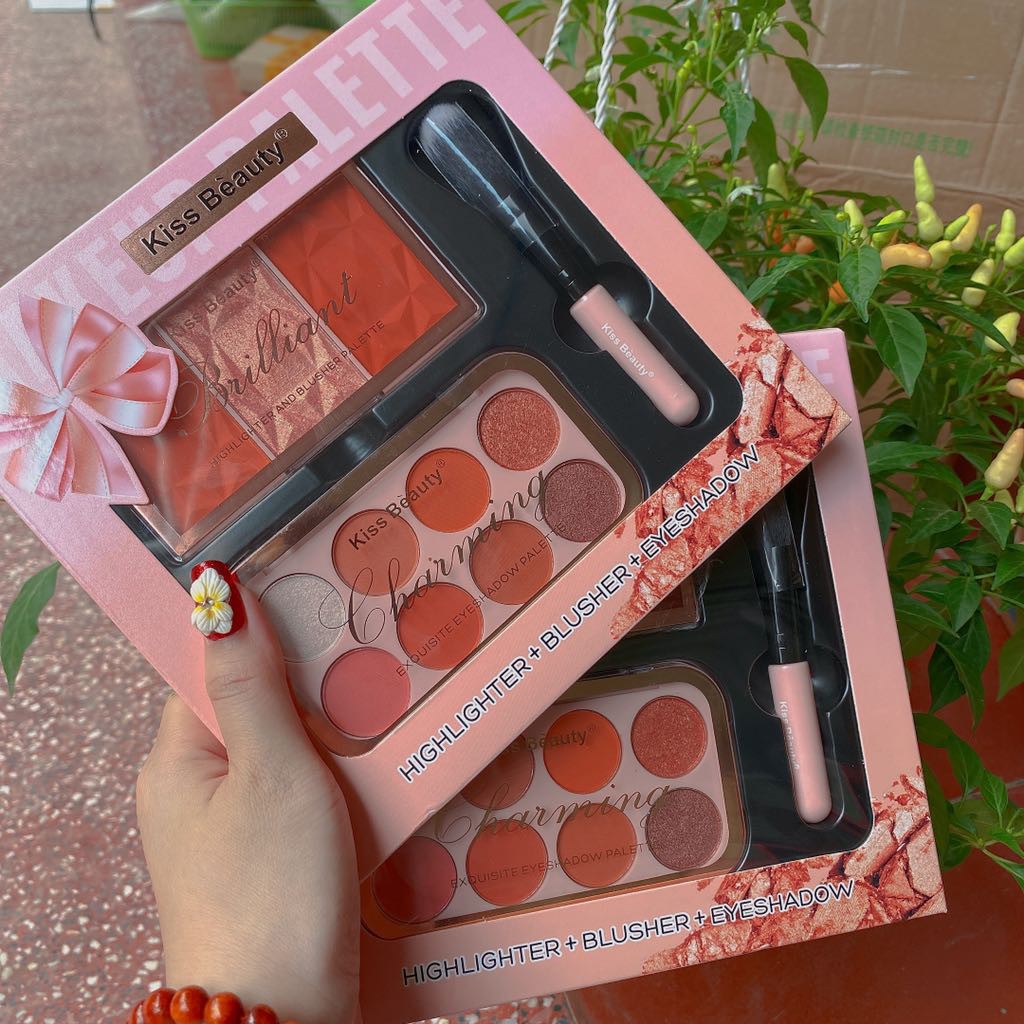 Bảng phấn nơ 3 trong 1: mắt má highnight kèm chổi Kissbeauty | BigBuy360 - bigbuy360.vn