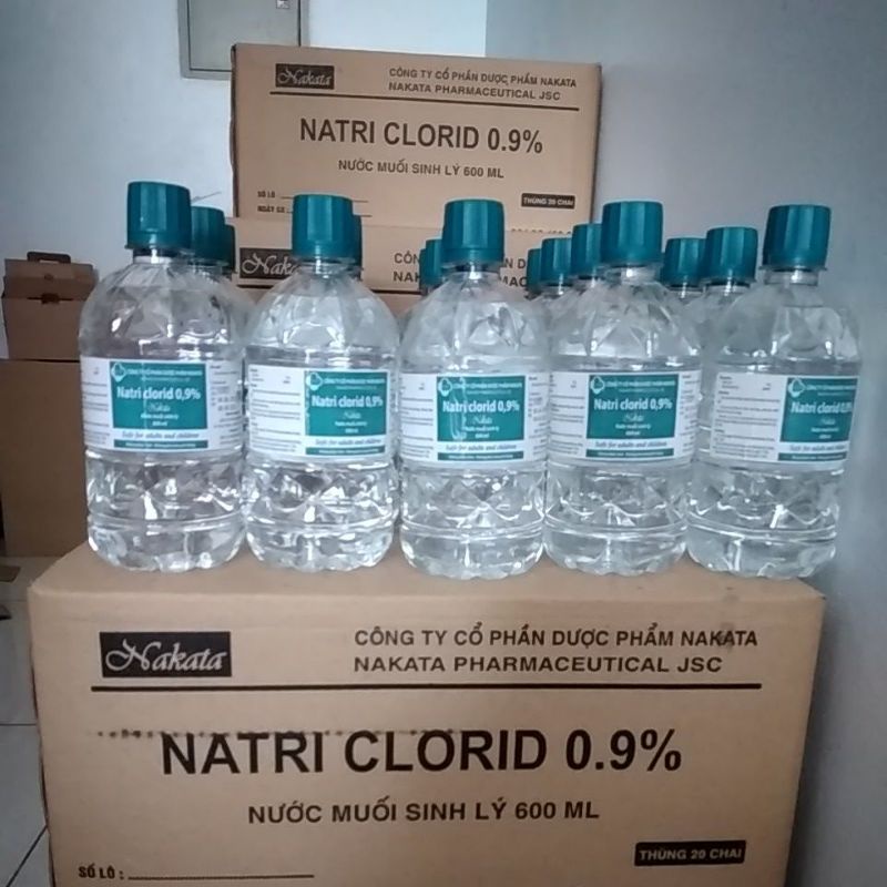 Thùng 20 chai nước muối NAKATA 600ml. Xúc miệng