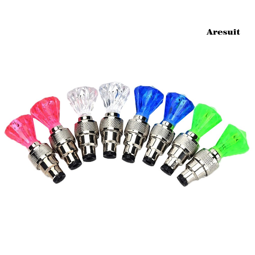 2 Nắp Van Bánh Xe Đạp / Xe Máy / Ô Tô Hình Viên Kim Cương Có Đèn led