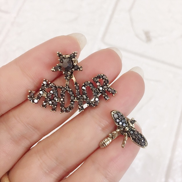 *khuyên tai hình chữ cá tính,sang chảnh(KHUYENNDE2)