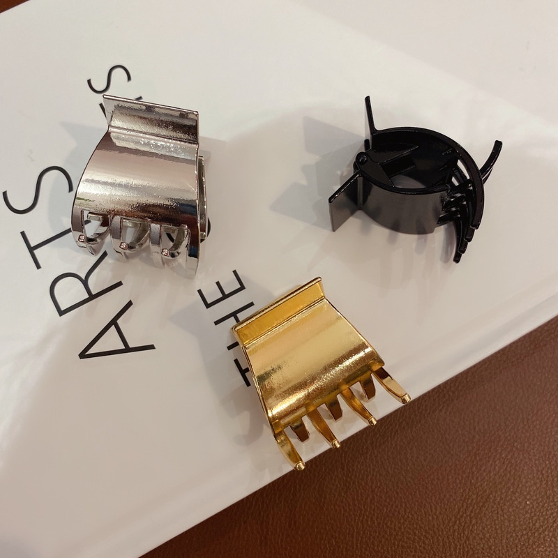 Kẹp Tóc Kim Loại Hình Cá Mập Xinh Xắn Cho Nữ