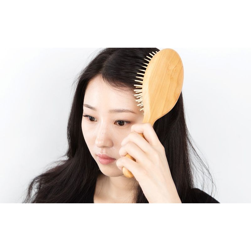 Lược gỡ rối tóc innisfree Paddle Hair Brush