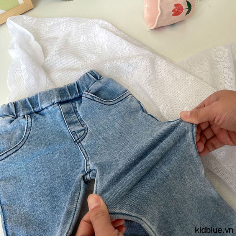 Quần jeans dài tám tấc ống suông phong cách đơn giản thường ngày cho bé gái