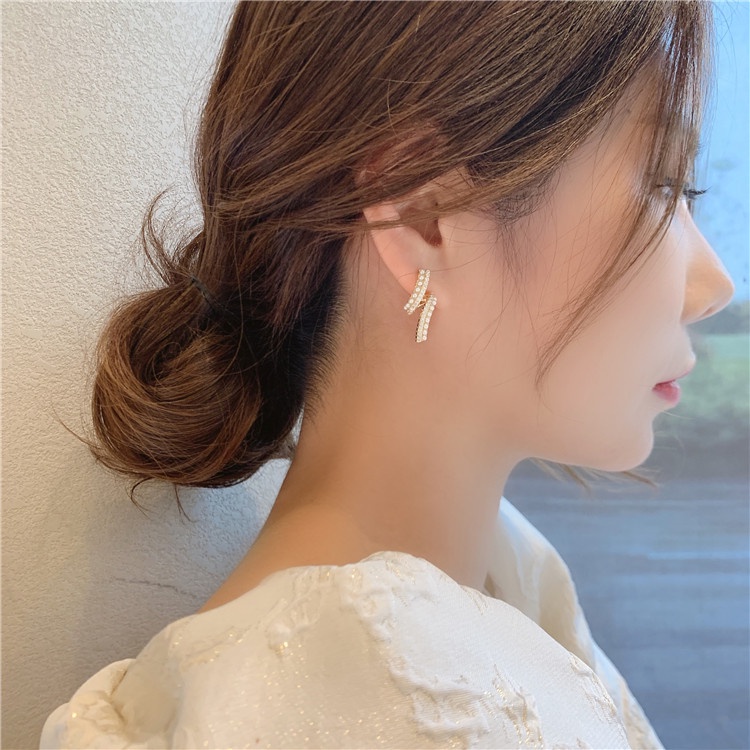 Bông Tai Ngọc Trai Đính Kim Cương Giả Lấp Lánh Phong Cách Hàn Quốc Cho Nữ