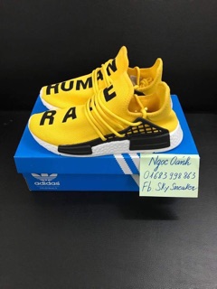 Giày human race vàng