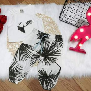 Bộ carter cho bé xinh xinh nhé!!!
✅ chất thun bozip ( zalo : 0947488438