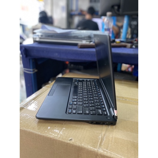 Laptop Xách Tay Dell Latitude E7250 Core I5 - Tặng Balo &amp; Chuột &amp; Key Win - LNew 98% - Nguyên Zin