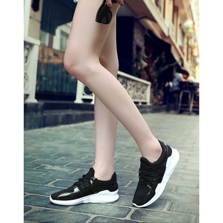 Giày sneaker Eqt