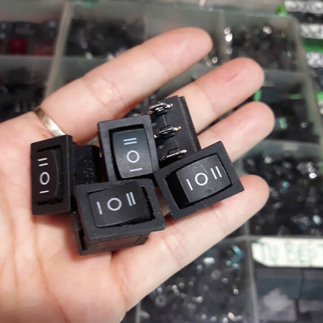 Công tắc bập bênh 3 chân (bán 10 cái)
