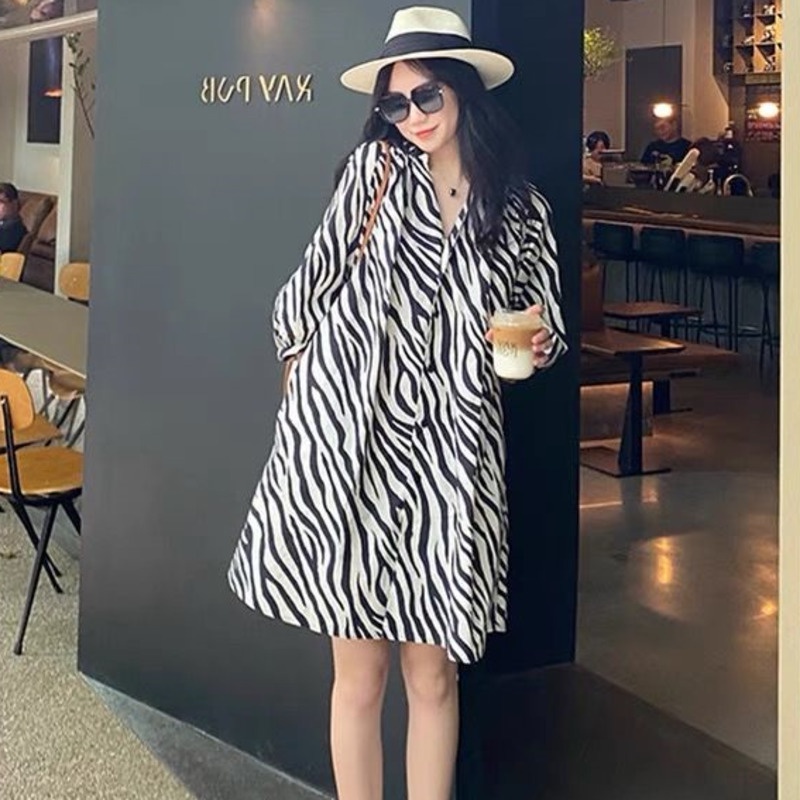 Đầm dài tay RENJIANVSHENG 164596 sọc ngựa vằn thời trang Hàn Quốc