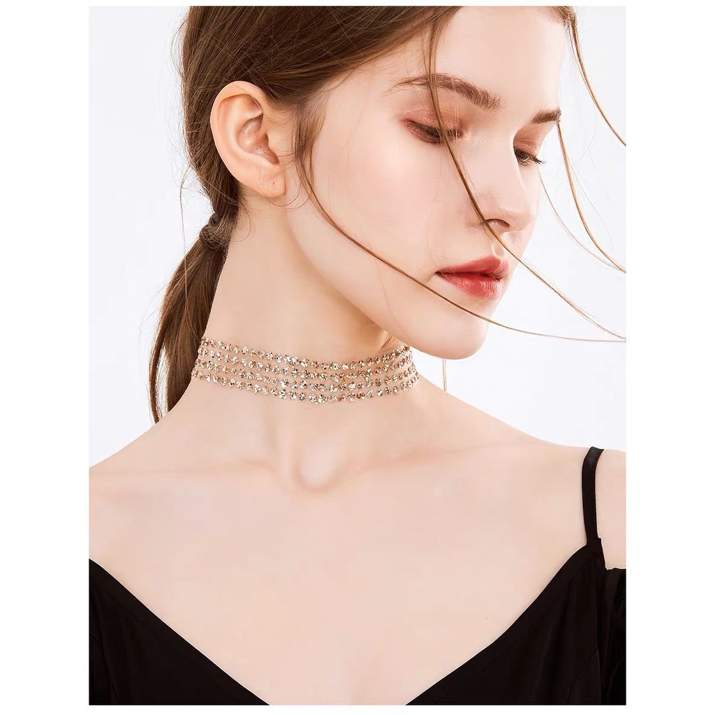 Vòng cổ choker lấp lánh sang chảnh