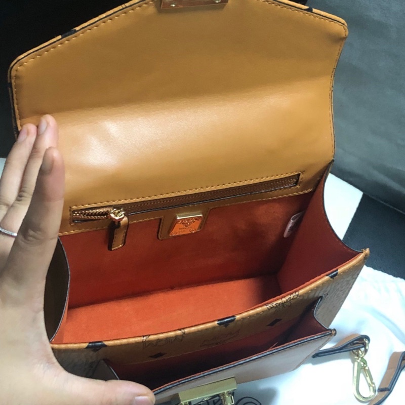 Túi xách / túi đeo chéo nữ MCM da thật cao cấp thiết kế hai ngăn riêng biệt