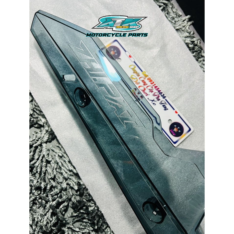 Ốp che pô Vario trong xuốt thương hiệu zhi.pat dành cho các xe đời 2018 đến 2021 nhựa dẽo bền bỉ