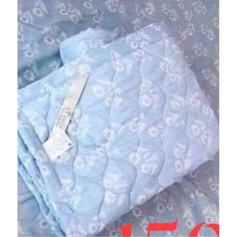 Chăn mùa hè