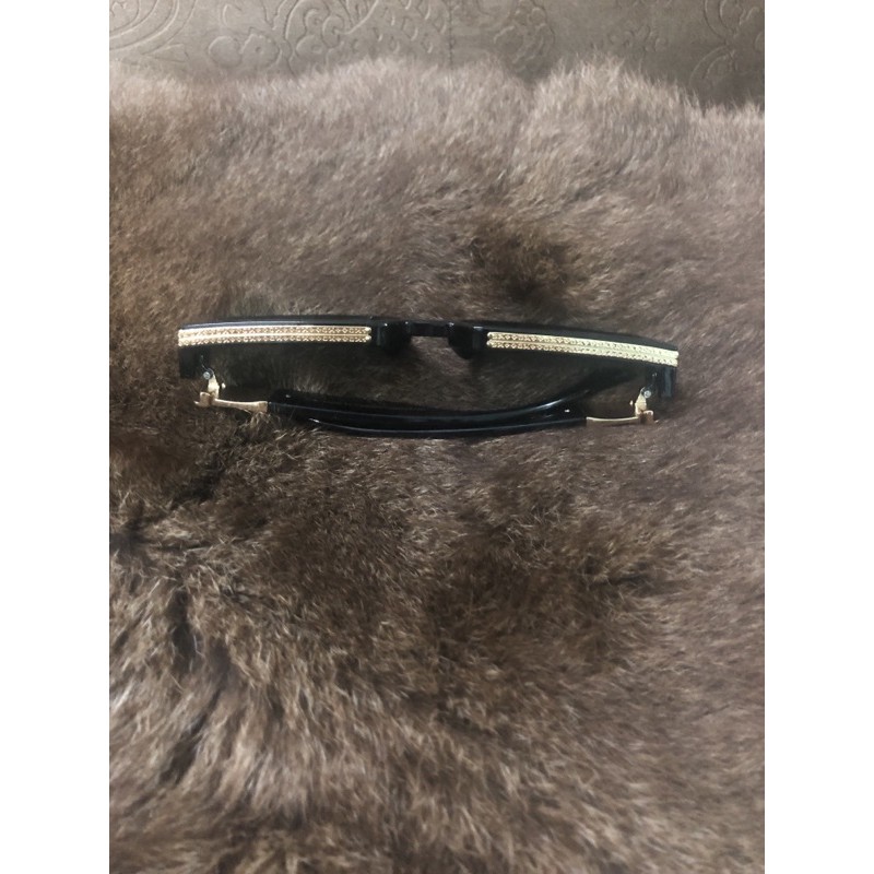 kính mát dòng đặc biệt của lv | BigBuy360 - bigbuy360.vn