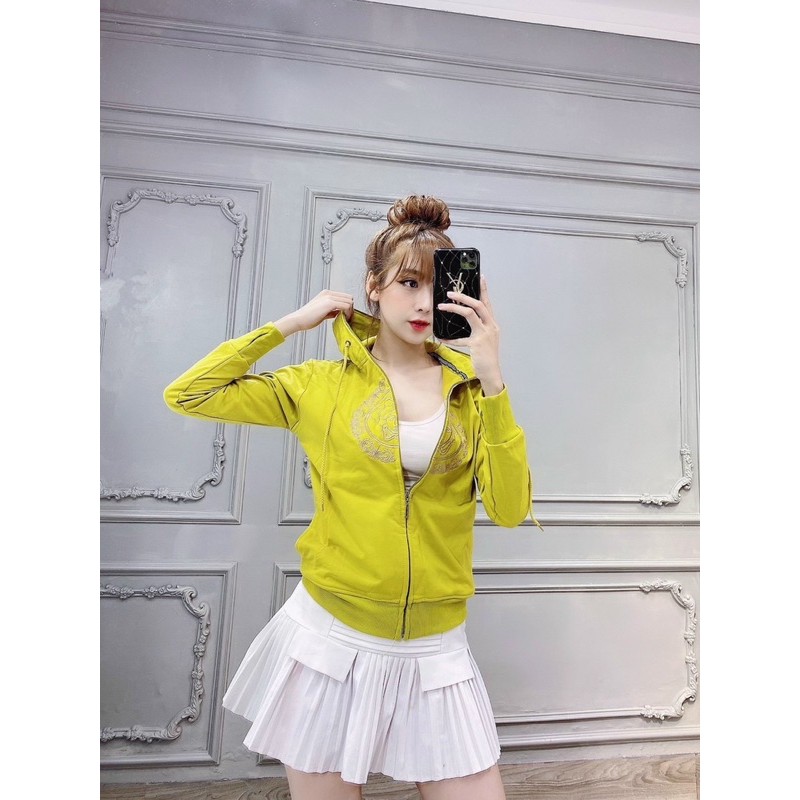 áo khoác thêu xinh xuất sắc.... | BigBuy360 - bigbuy360.vn