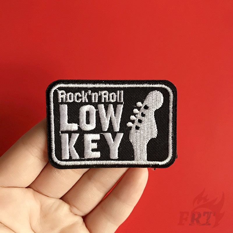 Bộ 1/5 miếng huy hiệu vá áo quần in họa tiết bắt mắt tự làm