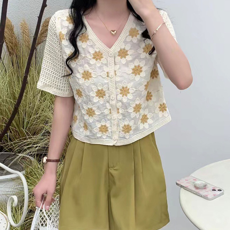 Áo Khoác Cardigan Dệt Kim Tay Ngắn In Hoa Cúc Dễ Thương Cho Nữ