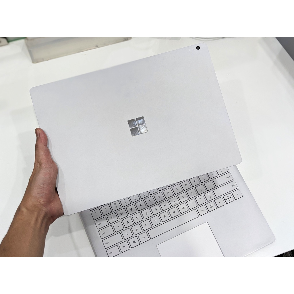Laptop Microsoft Surface Book 13.5inch Intel Core i5, i7-6300U Ram 8G SSD 128 và 256GB kèm phím sạc tại Playmobile