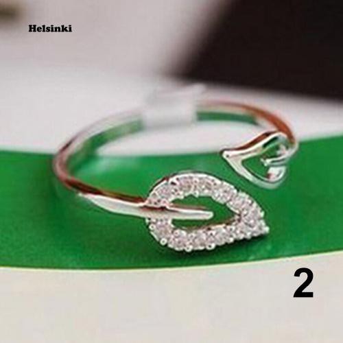 Nhẫn HìNh ChiếC Lá ĐíNh Pha Lê Sang TrọNg