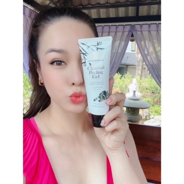 (Kèm quà tặng)Tẩy tế bào chết da mặt từ than hoạt tính LAURA SUNSHINE CHARCOAL PEELING GEL 120ml | BigBuy360 - bigbuy360.vn