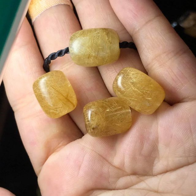 Lu thống thạch anh tóc vàng