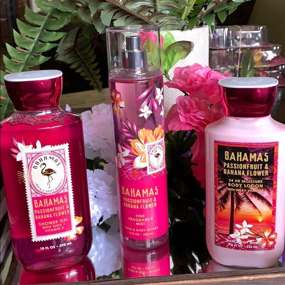 Dưỡng thể Bath &amp; Body Works 236ml - Bahamas Passionfruit &amp; banana flower (Mỹ)