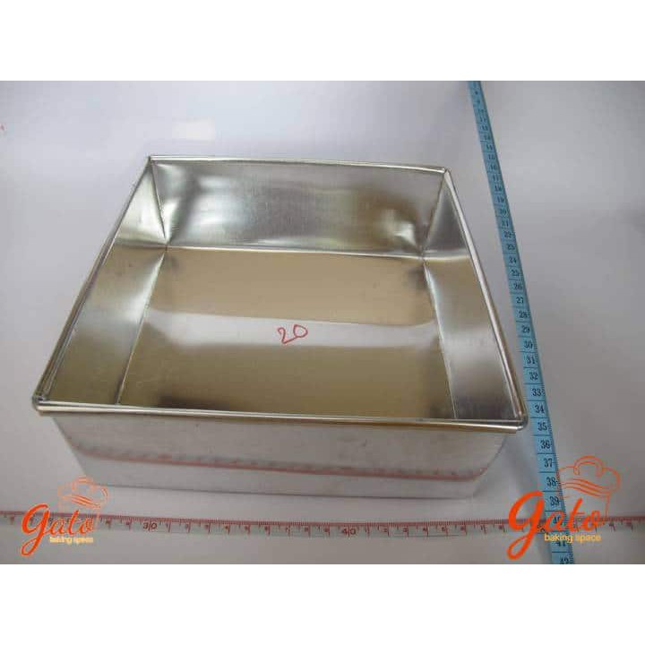 Khuôn vuông gia công đáy liền 20cm