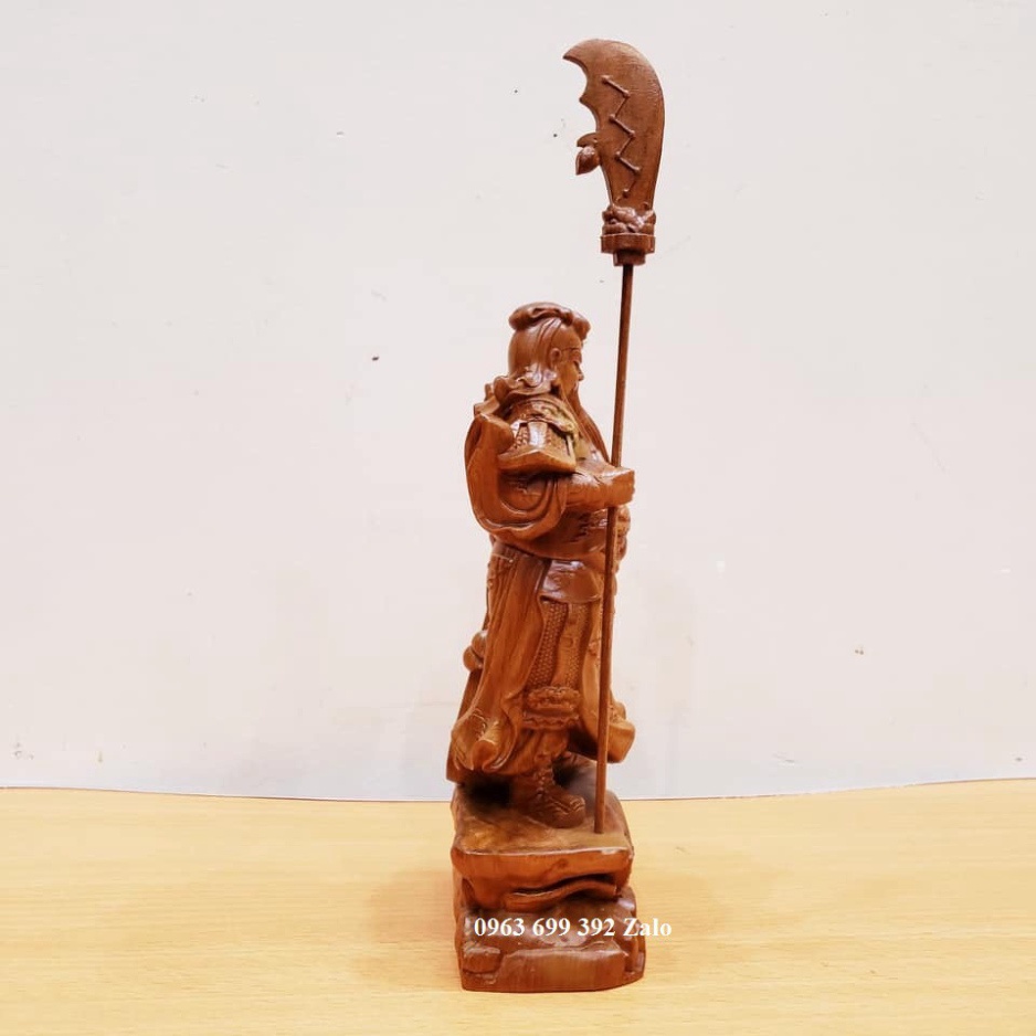 Tượng quan công trung nghĩa bằng gỗ