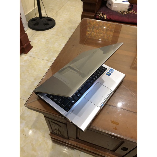Laptop NEC nhỏ gọn đẹp mượt | BigBuy360 - bigbuy360.vn