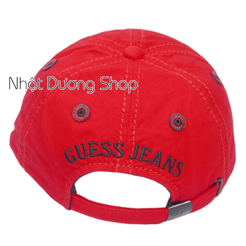 Nón kết Guess Jeans khóa xịn - chất liệu vải kaki xịn tạo nên sự sang trọng và phong cách