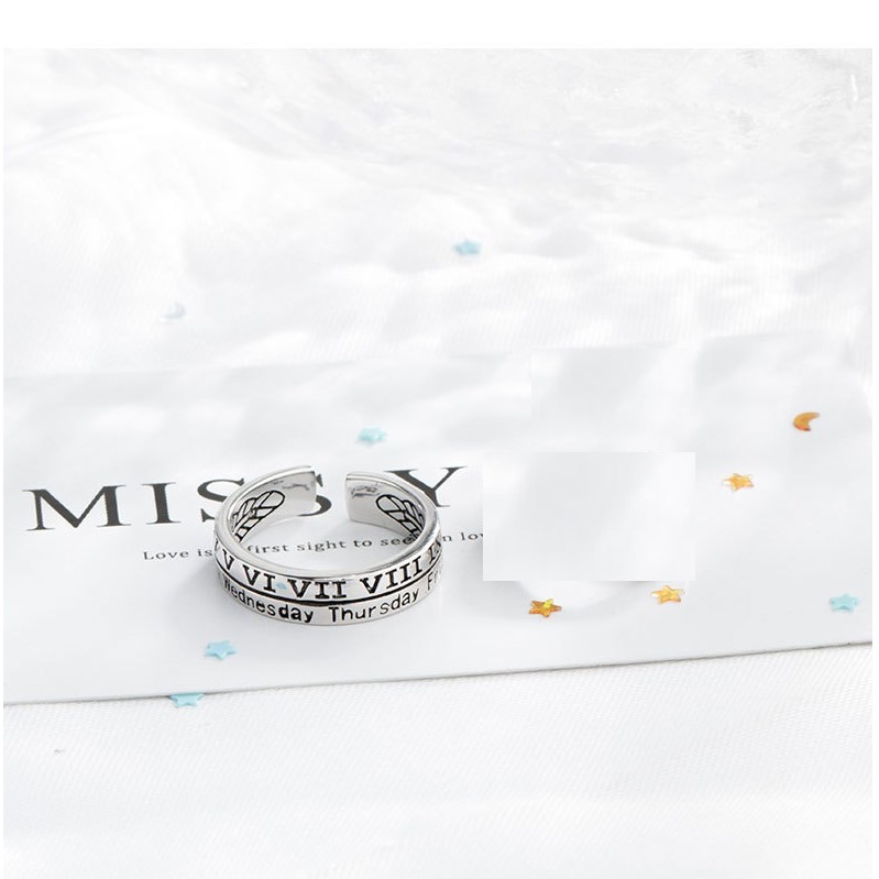 Nhẫn Tròn Trơn Khắc Chữ Số La Mã Độc Đáo - Vani Store [TS000302-O120]