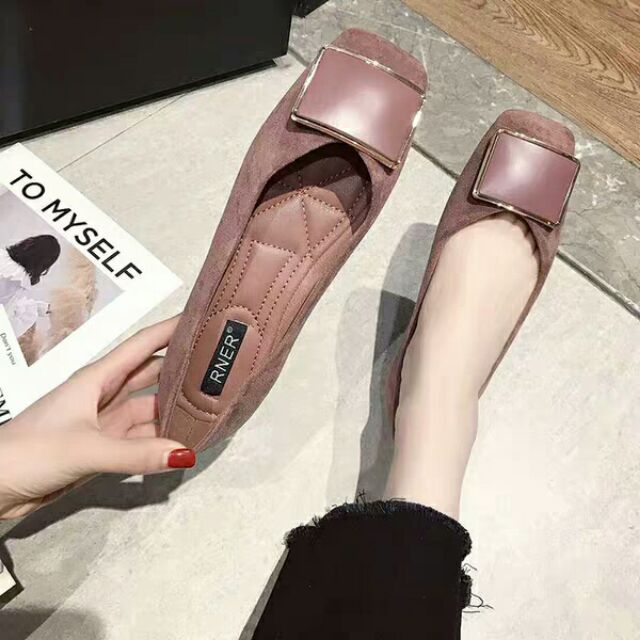 Order giày búp bê