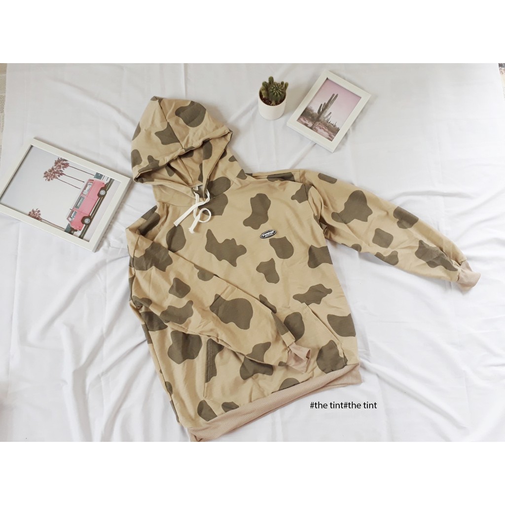 Áo hoodie họa tiết bò sữa