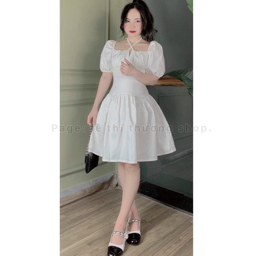 ĐẦM TRẮNG CÔNG CHÚA RỚT VAI DÂY CỔ YẾM CHÉO PHỒNG XOÈ MẶC LÊN FROM DỄ THƯƠNG