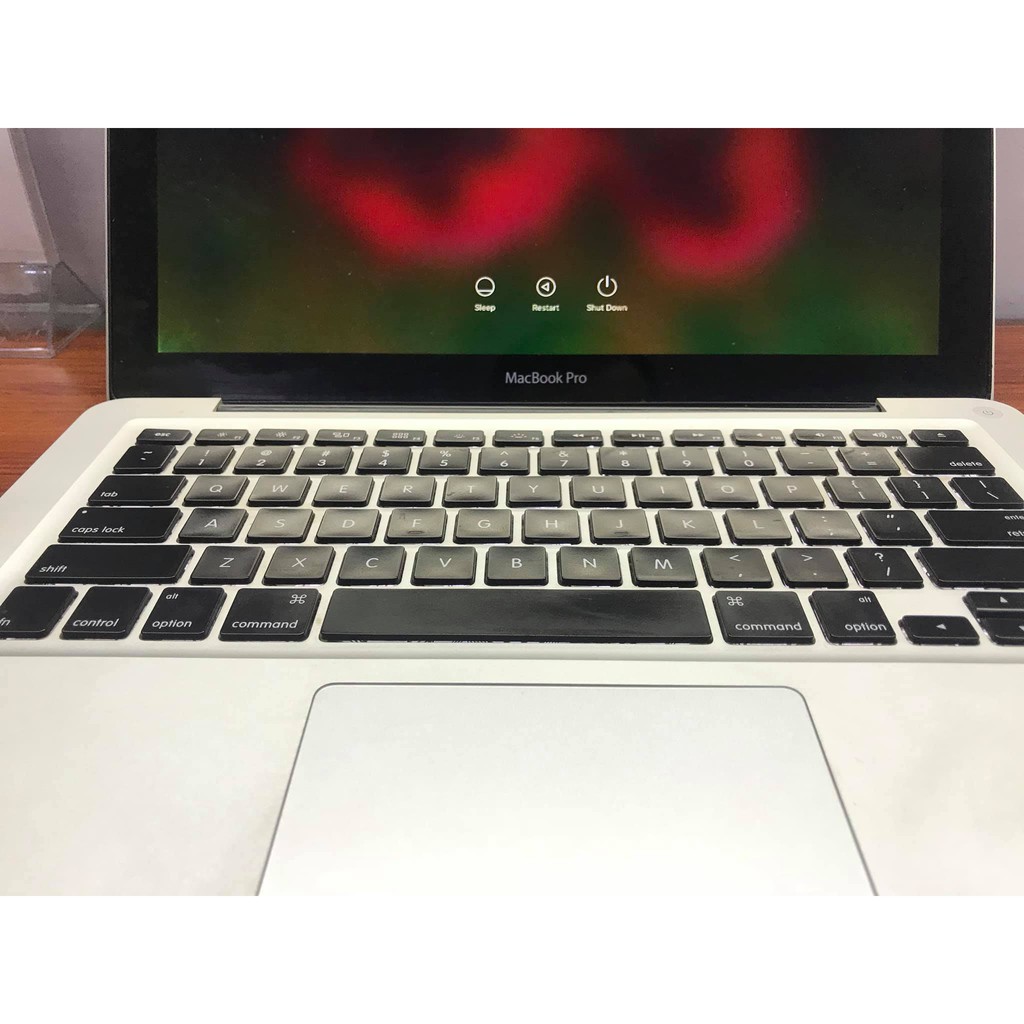 MacBook pro 700 (2011) còn rất đẹp, cho anh chị em nào thích trải nghiệm HDH MacOS