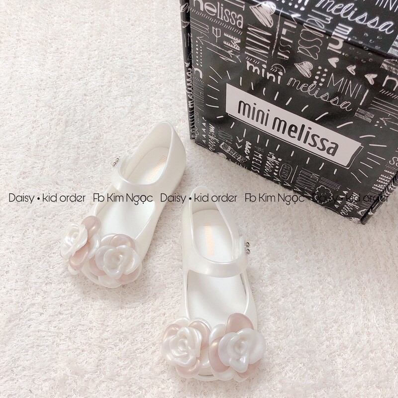 Giày melissa tim hồng