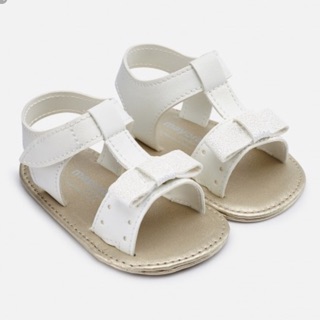 Sandal bé gái