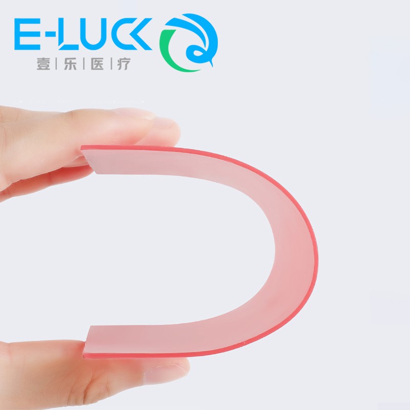 1 hộp sáp màu đỏ chuyên dụng cho nha khoa