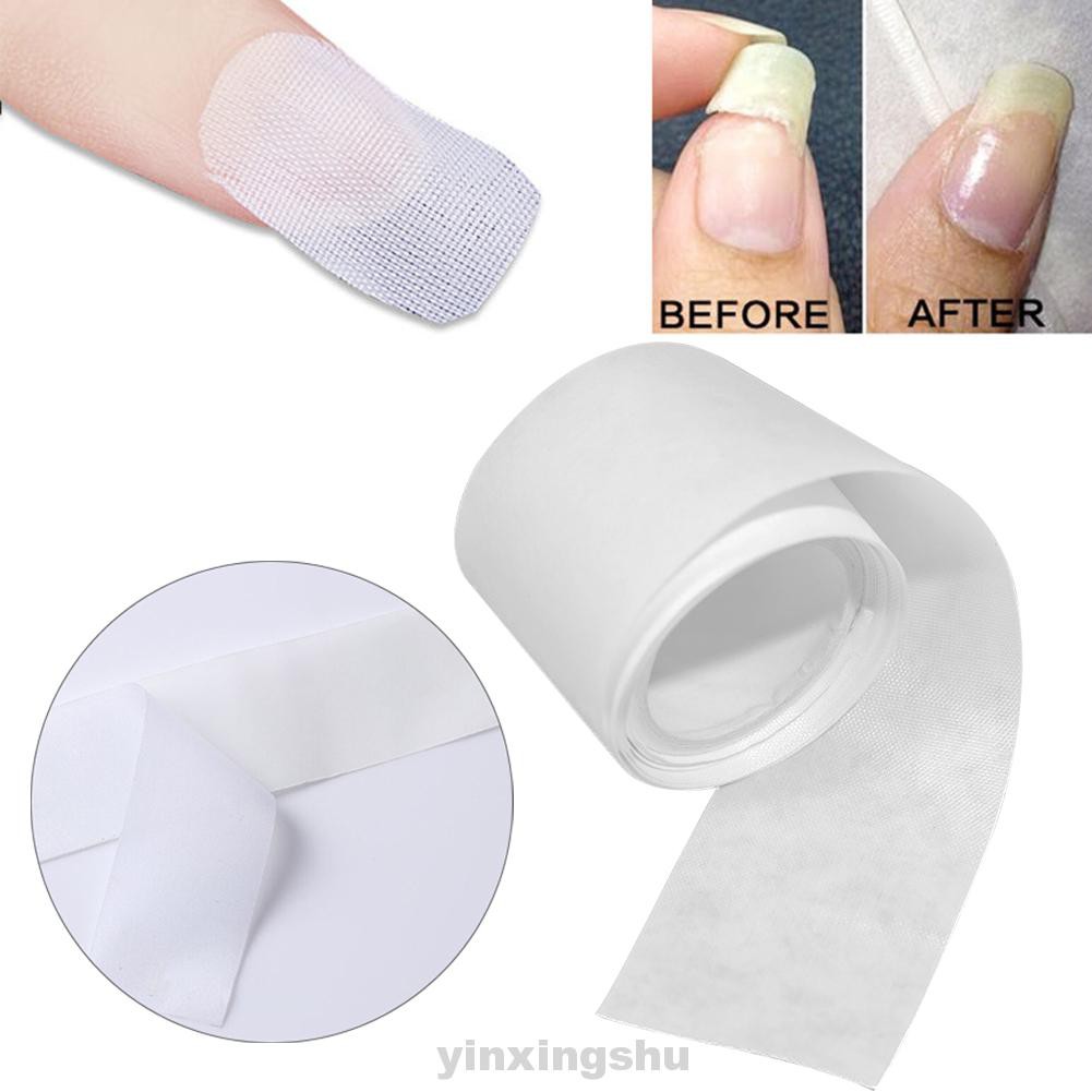 Khăn lụa quấn móng tay