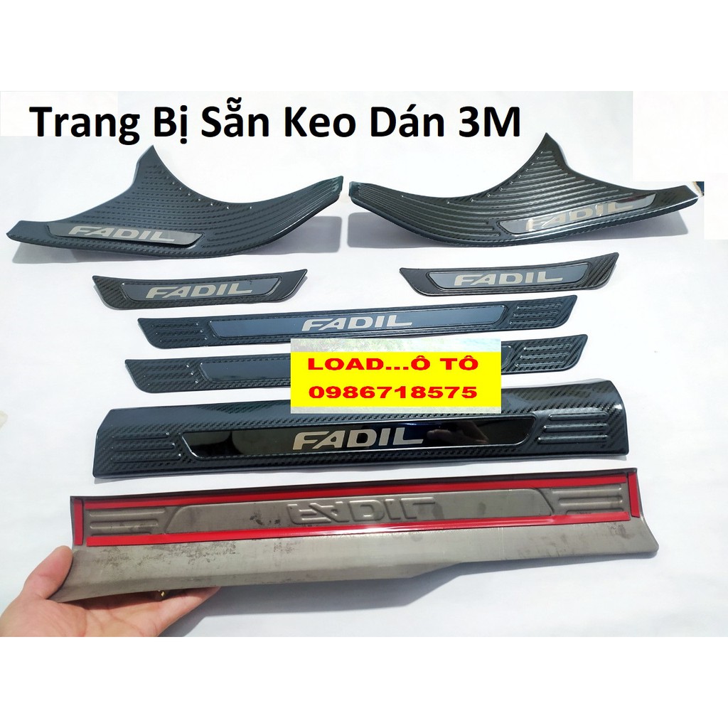 Ốp Bậc Cửa, Nẹp Bước Chân Trong, Ngoài Xe Vinfast Fadil 2022-2019 Vân Carbon Cao Cấp, Chữ Fadil Bóng