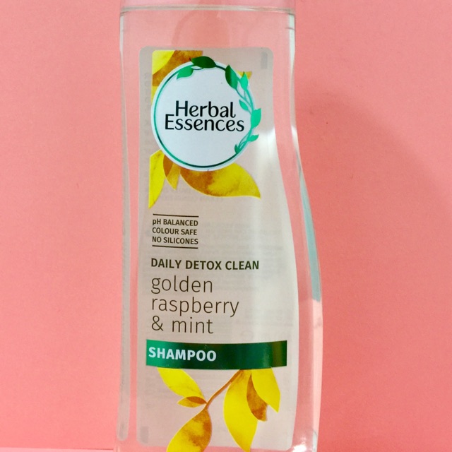 Dầu gội Herbal Essences