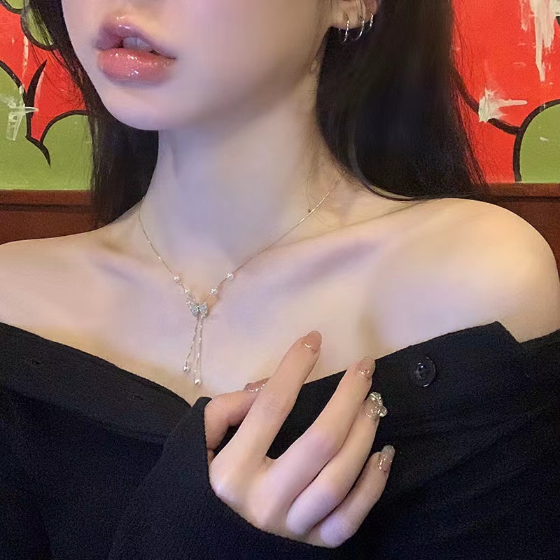 Vòng cổ IF YOU mặt bướm đính ngọc trai thanh lịch cho nữ