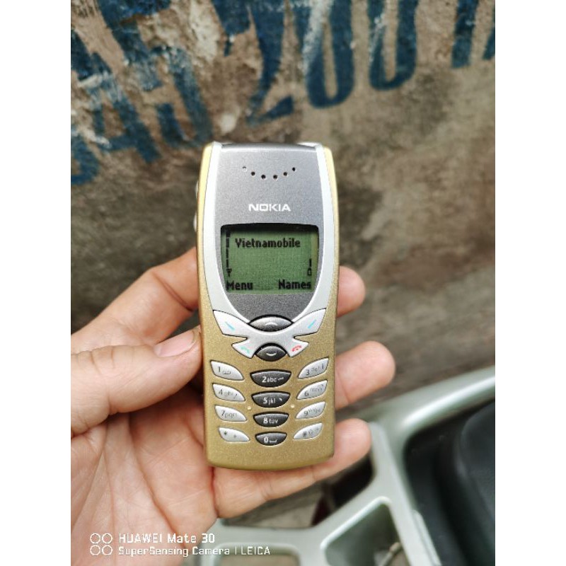 Điện thoại cổ Nokia 8250