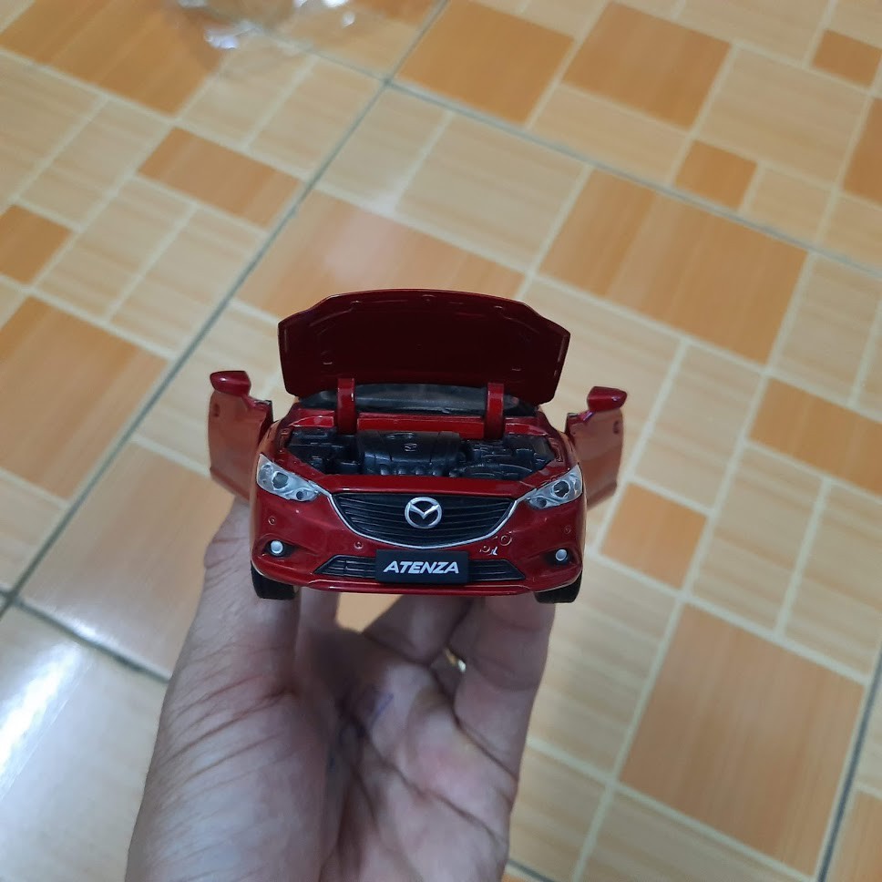 Xe mô hình ô tô mazda 6 (mazda Atenza) tỉ lệ 1:32 bằng kim loại có âm thanh và đèn