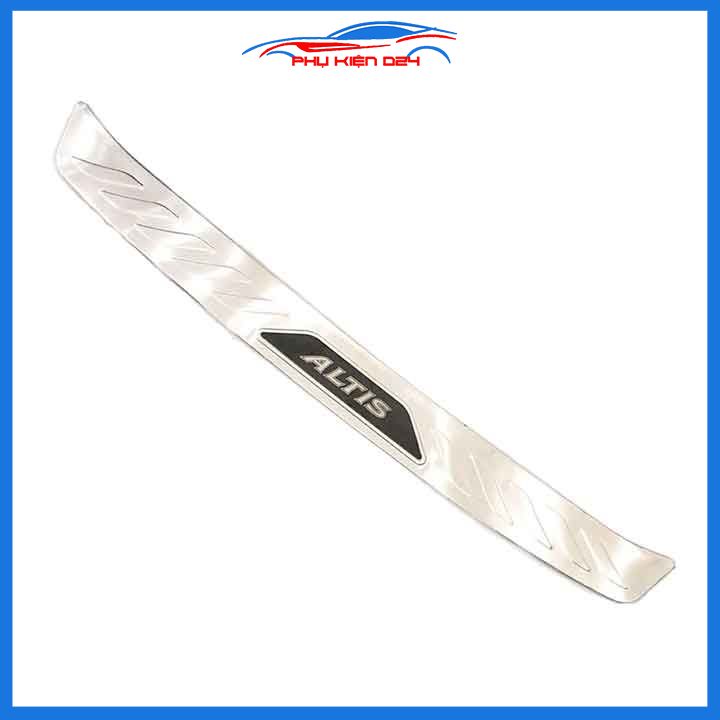 Ốp chống trầy cốp ngoài Altis 2015-2016-2017-2018-2019-2020-2021-2022 Inox sáng bóng