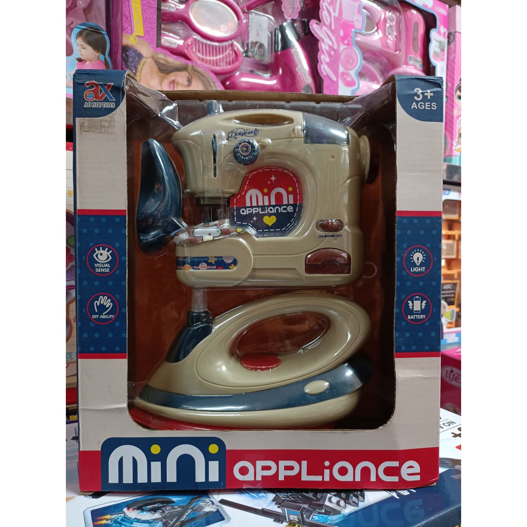 Bộ đồ chơi gia dụng Mini Appliance máy khâu, bàn là có đèn phát âm thanh