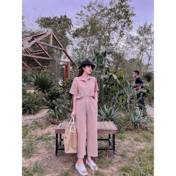 Set áo sơ mi xốp tay ngắn quần dài suông 2503