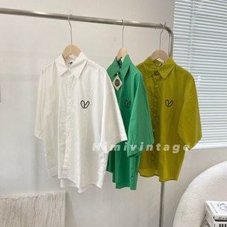 Áo sơ mi cộc tay basic thêu tim ngực